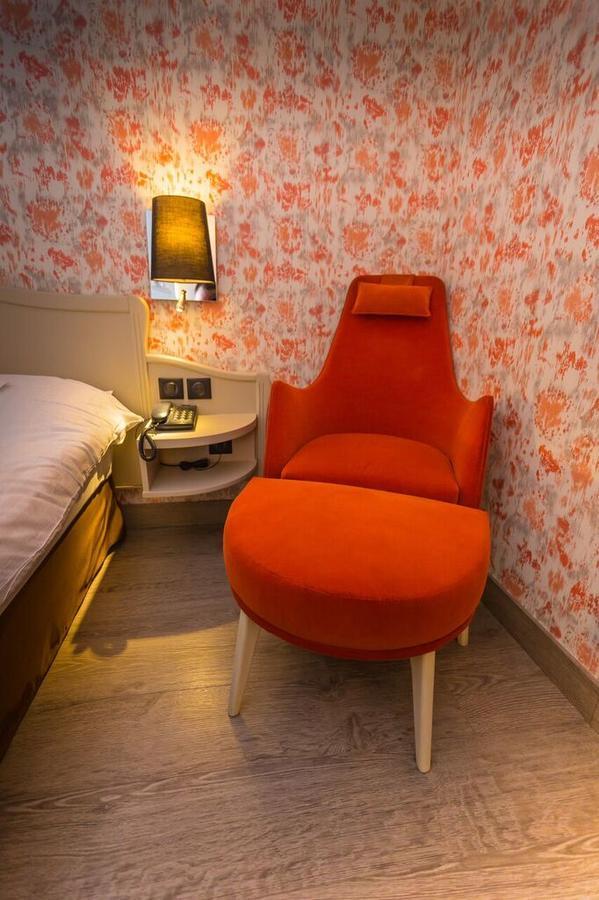 Cit'Hotel - Hotel Le Cedre Нуайон Экстерьер фото